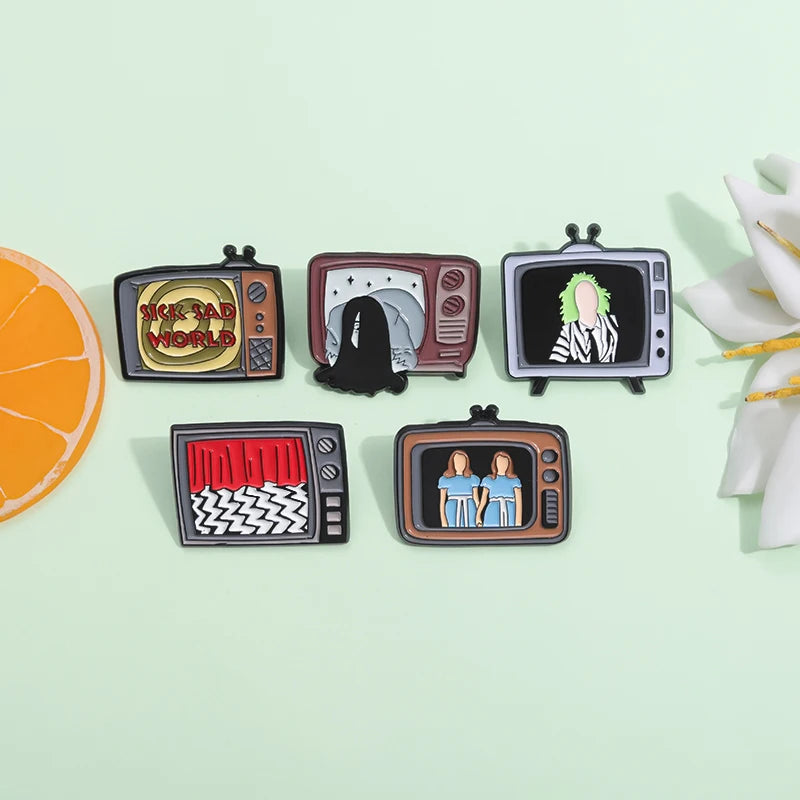 Retro TV Horror & Anime Enamel Pin — Movie Brooch Lapel Badge for Backpacks, Halloween & Punk Accessories
